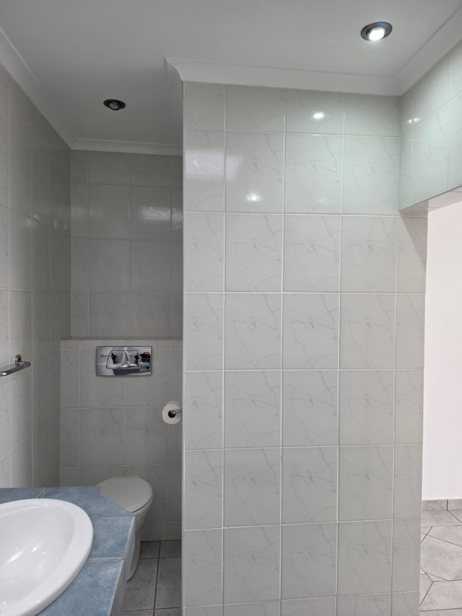 To Let 1 Bedroom Property for Rent in Plattekloof 3 Western Cape